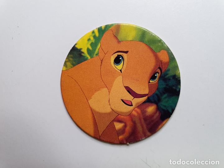 Juguetes antiguos y Juegos de colecci&oacute;n: TAZO PANINI CAPS - DISNEY EL REY LEON - TRASERA ROI LION - N&ordm; 32