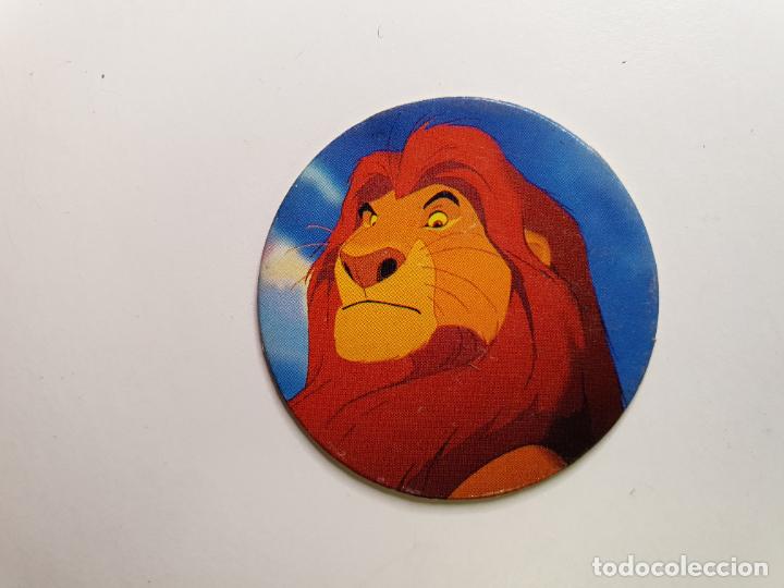Juguetes antiguos y Juegos de colecci&oacute;n: TAZO PANINI CAPS - DISNEY EL REY LEON - TRASERA LEEUWEKONING - N&ordm; 2