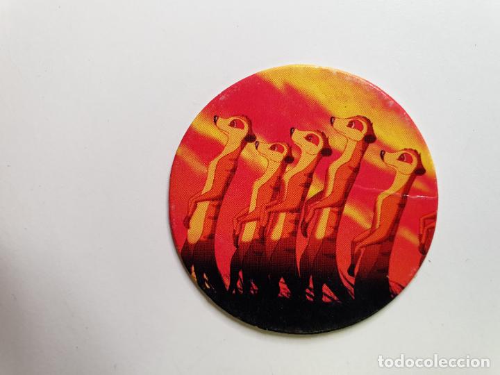 Juguetes antiguos y Juegos de colecci&oacute;n: TAZO PANINI CAPS - DISNEY EL REY LEON - TRASERA LION KING - N&ordm; 1