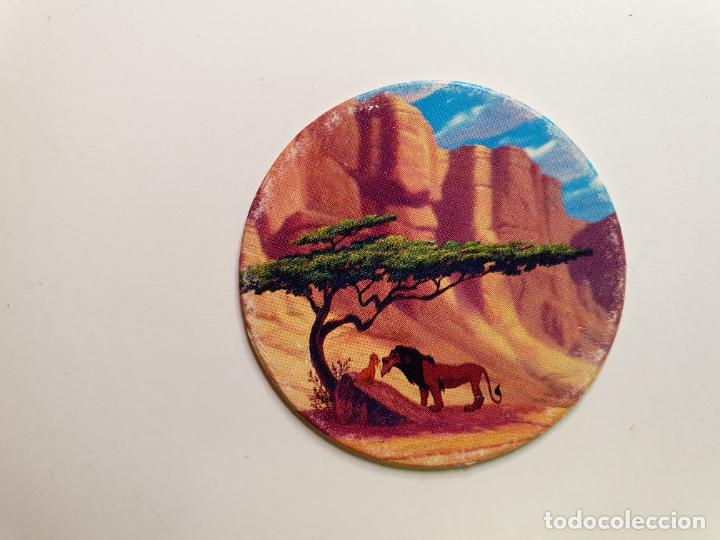 Juguetes antiguos y Juegos de colecci&oacute;n: TAZO PANINI CAPS - DISNEY EL REY LEON - TRASERA LION KING - N&ordm; 18