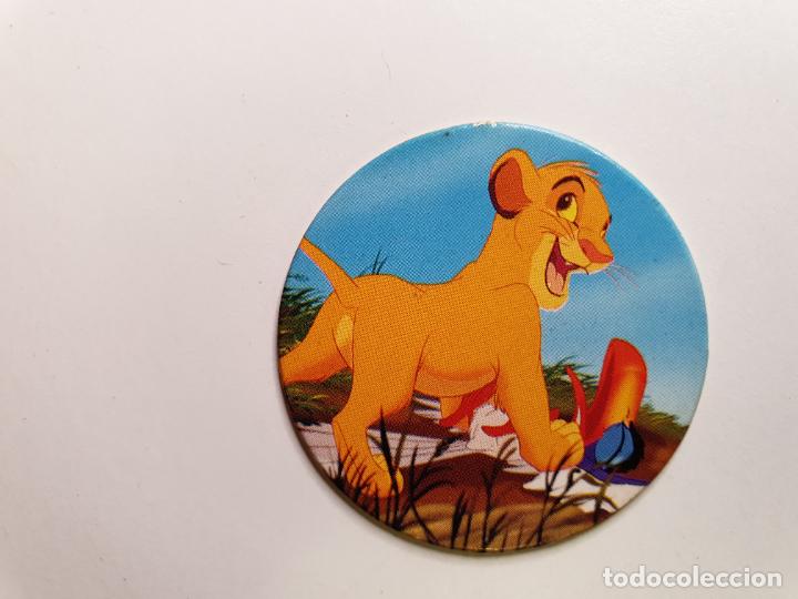 Juguetes antiguos y Juegos de colecci&oacute;n: TAZO PANINI CAPS - DISNEY EL REY LEON - TRASERA LION KING - N&ordm; 9