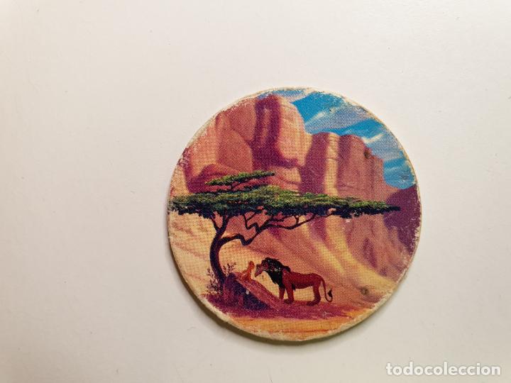 Juguetes antiguos y Juegos de colecci&oacute;n: TAZO PANINI CAPS - DISNEY EL REY LEON - TRASERA LION KING - N&ordm; 18