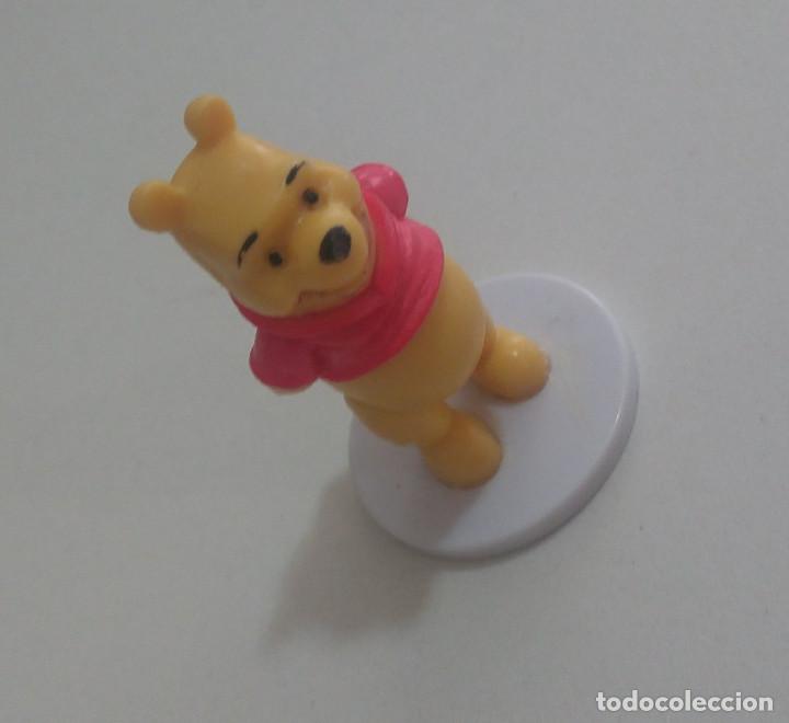 Juguetes antiguos y juegos de colecci&oacute;n: figura disney figurita mu&ntilde;eco winnie poh pooh mu&ntilde;equito peana