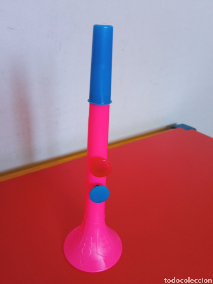 Juguetes antiguos y Juegos de colecci&oacute;n: TROMPETA ROSA SONORA INFANTIL (16 CM).PEDRO FERRER GALAN 80S.NUEVA.