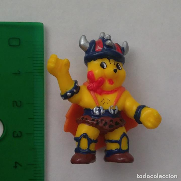 Juguetes antiguos y juegos de colecci&oacute;n: haribo edades hombre mu&ntilde;eco figura figurita vikingo fuertote casco porra mascota oso osete bear