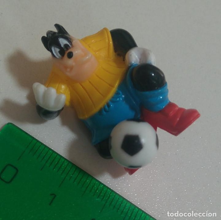 Juguetes antiguos y juegos de colecci&oacute;n: disney zaini mickey deporte futbol mu&ntilde;eco figura figurita miniatura mini mu&ntilde;equito pete karlo
