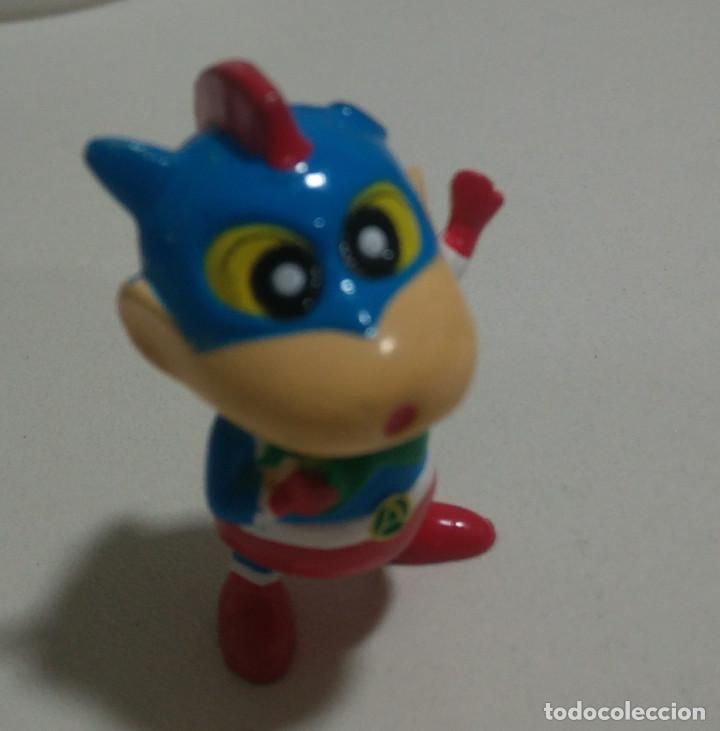 Juguetes antiguos y Juegos de colecci&oacute;n: sin chan shin dolci preziosi mu&ntilde;eco figurita miniatura mu&ntilde;equito figura mini de huevo sorpresa