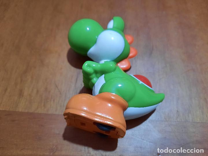 Juguetes antiguos y Juegos de colecci&oacute;n: DINOSAURIO ANDAR&Iacute;N. TIENE RUEDA DEBAJO QUE ANDA COMO CUERDA. PL&Aacute;STICO. BUEN ESTADO. 10 CM.