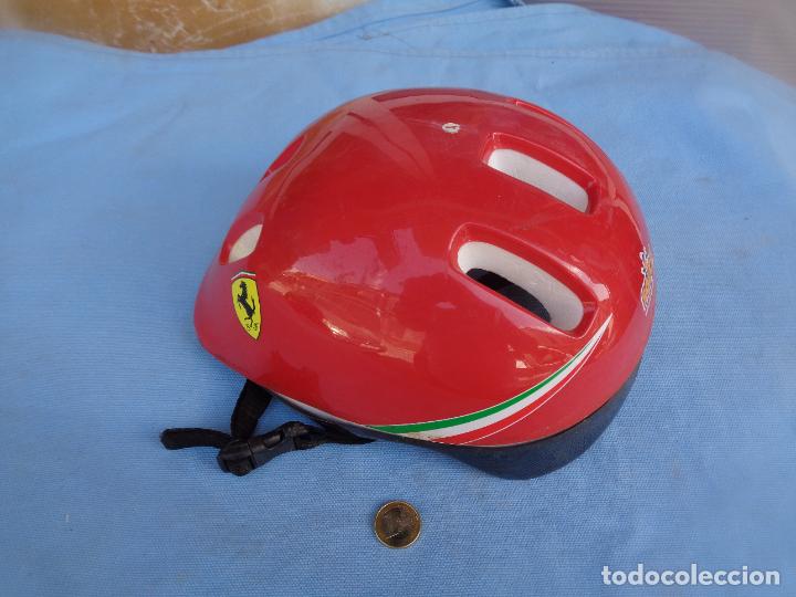 Juguetes antiguos y juegos de colecci&oacute;n: CASCO INFANTIL FERRARI JUGUETES SAICA
