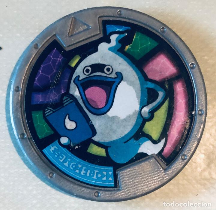 Juguetes antiguos y Juegos de colecci&oacute;n: Tazo medalla Yo-Kai Watch, de Hasbro. Colecci&oacute;n 2015. Buen estado.