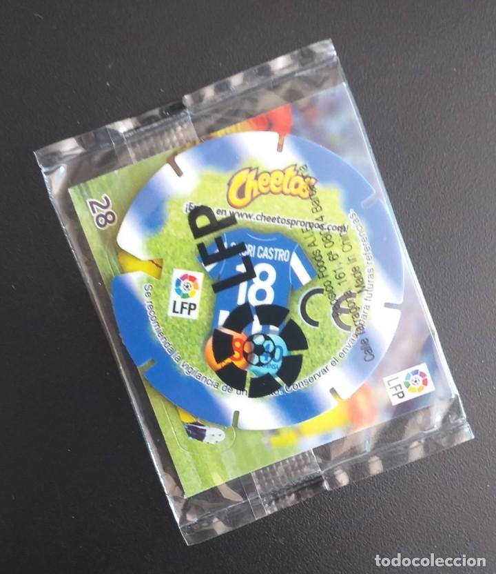 Juguetes antiguos y juegos de colecci&oacute;n: TAZO VOLADOR n&ordm; 51 CHORI CASTRO REAL SOCIEDAD CHEETOS MATULIGA 2012-2013. Precintado.