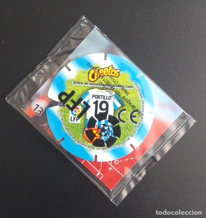 Juguetes antiguos y juegos de colecci&oacute;n: TAZO VOLADOR n&ordm; 111 PORTILLO M&Aacute;LAGA CHEETOS MATULIGA 2012-2013. Precintado.