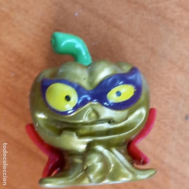 Juguetes antiguos y Juegos de colecci&oacute;n: Superzings Serie 2 Dorado Pumpking Calabaza dorada