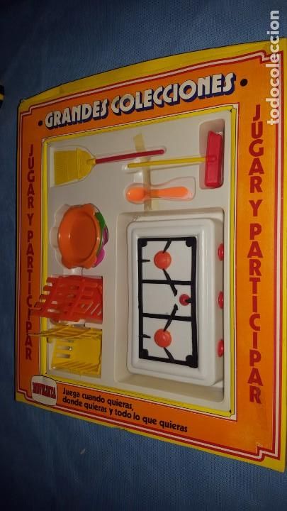 Juguetes antiguos y Juegos de colecci&oacute;n: COCINA CON ACCESORIOS