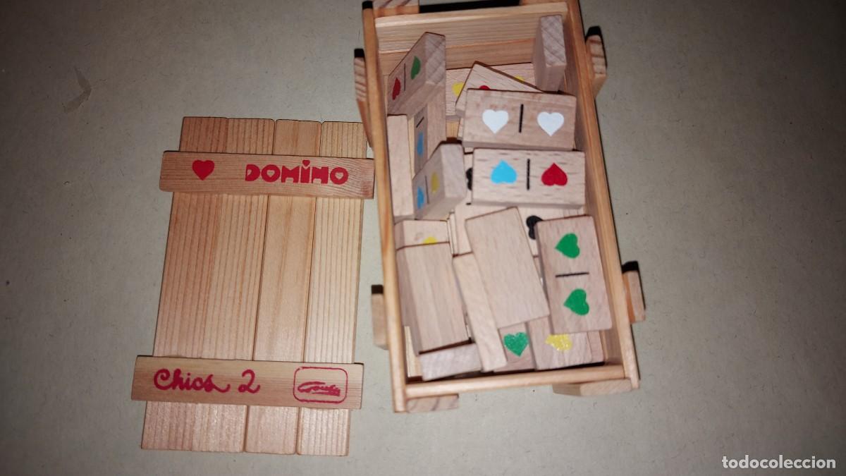 Juguetes antiguos y Juegos de colecci&oacute;n: DOMINO DE GOULA con caja de madera