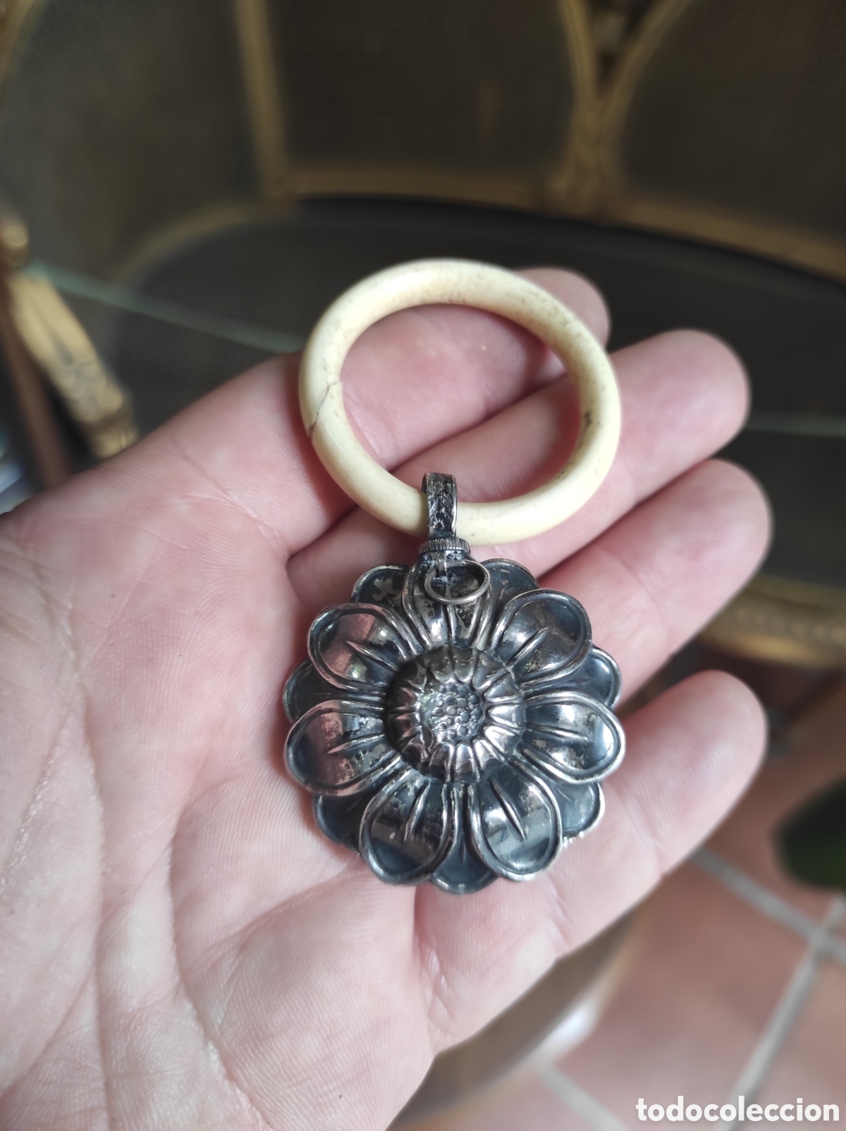 Juguetes antiguos y Juegos de colecci&oacute;n: Antiguo Sonajero Flor
