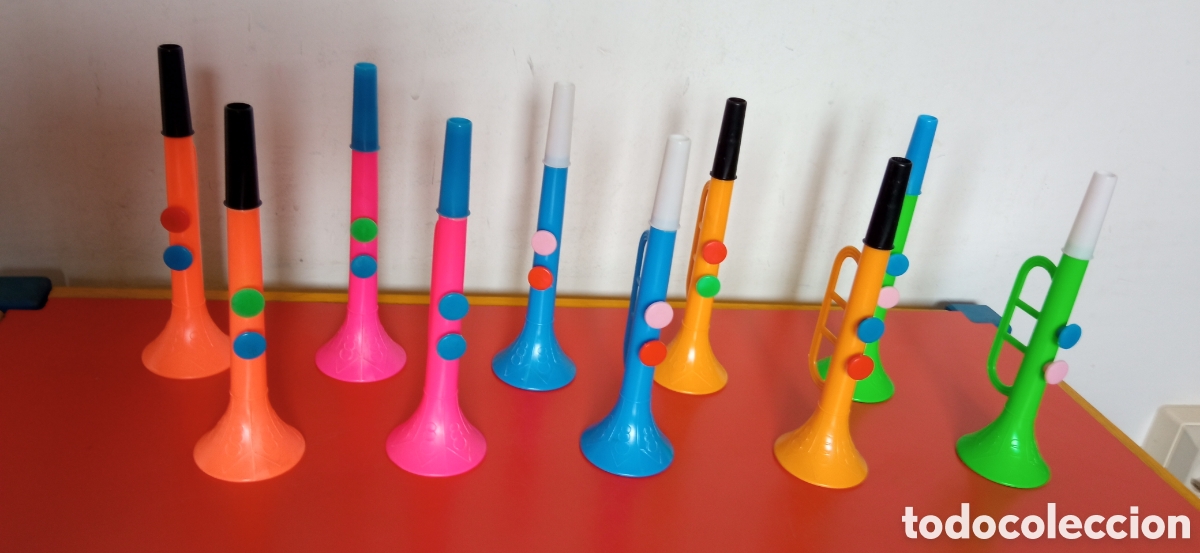 Juguetes antiguos y Juegos de colecci&oacute;n: LOTE DE 10 TROMPETAS SONORAS INFANTILES (16 CM) PEDRO FERRER GAL&Aacute;N 80'S.NUEVAS.