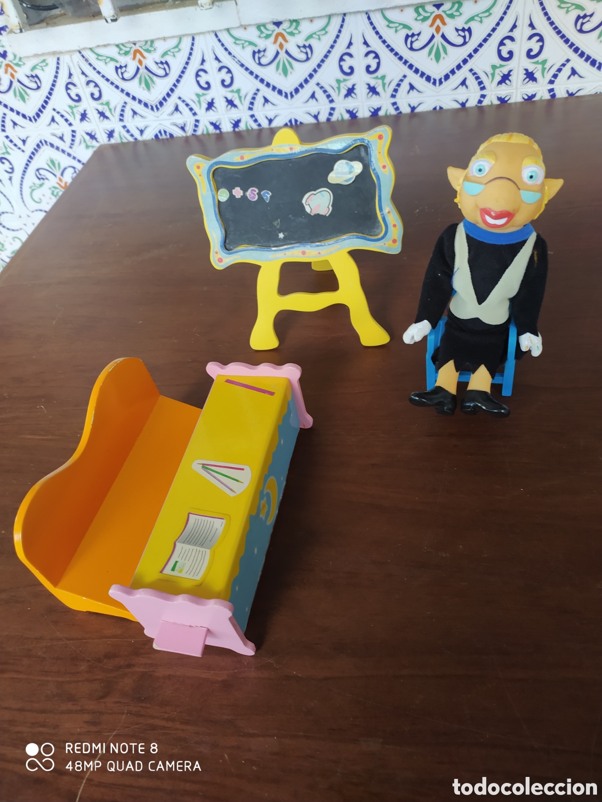 mu-eca-de-los-lunnis-lumbrela-profesora-de-los-compra-venta-en