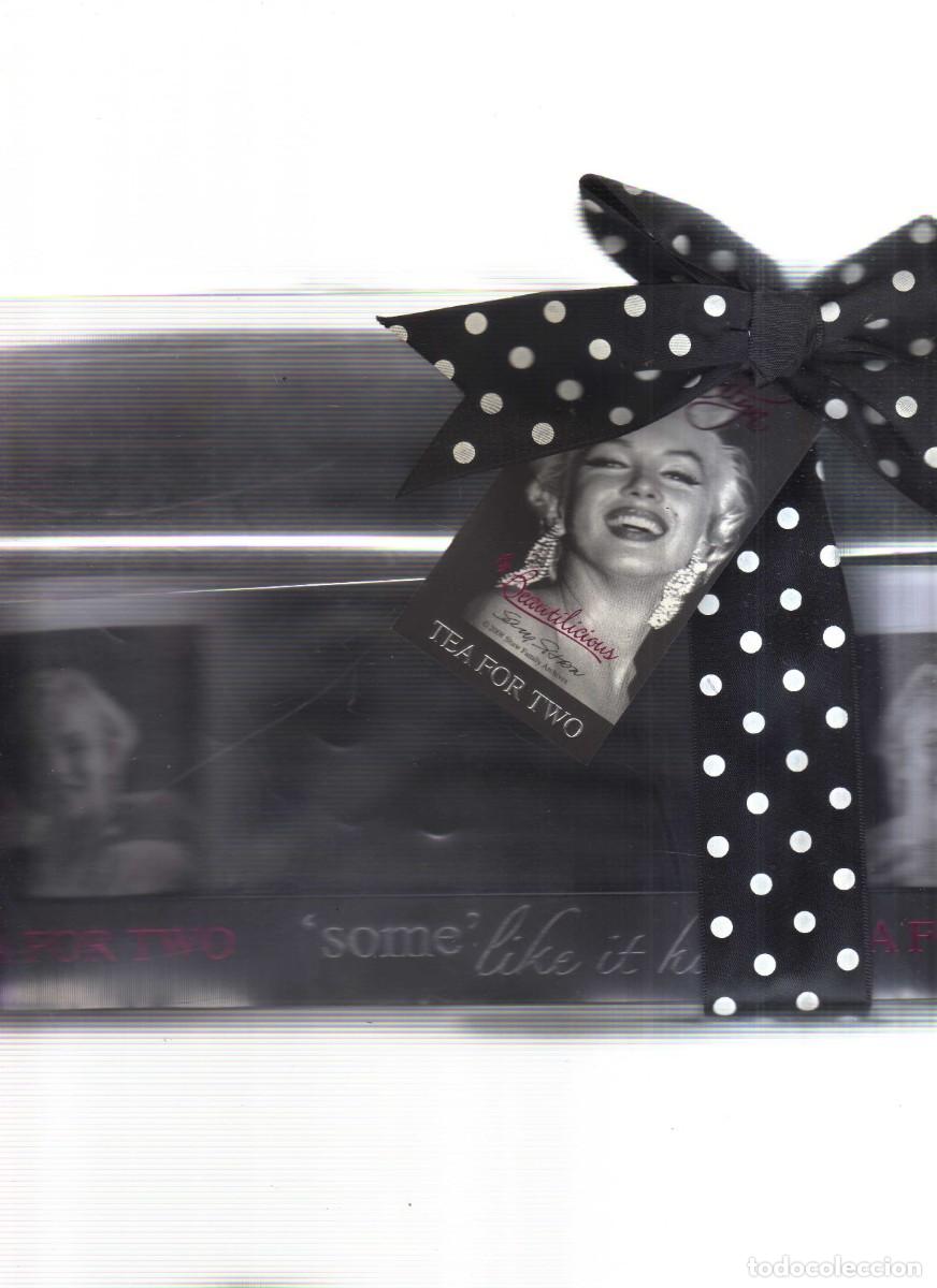 Juguetes antiguos y juegos de colecci&oacute;n: MARILYN MONROE JUEGO DE DOS TAZA TEA FOR TWO SOME LIKE ITHOT