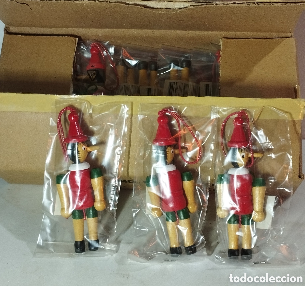 Juguetes antiguos y Juegos de colecci&oacute;n: Caja con 24 pinochos nuevos