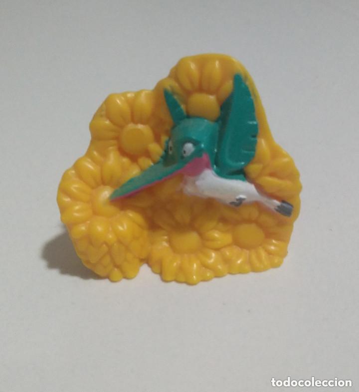 Juguetes antiguos y juegos de colecci&oacute;n: POCAHONTAS FLIK COLIBRI pajaro FIGURA NESTLE DISNEY MINIATURA MU&Ntilde;ECO mu&ntilde;equito