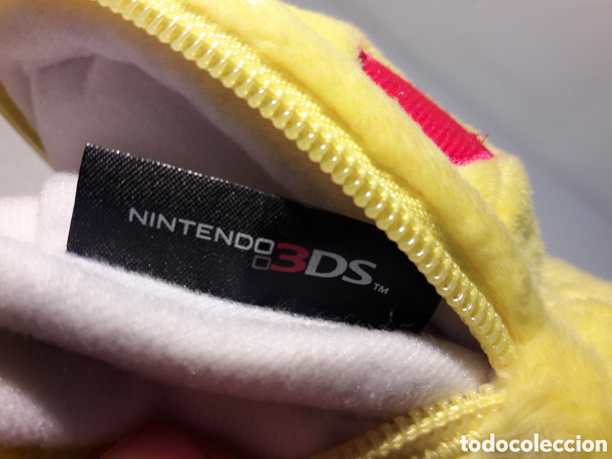 Juguetes antiguos y Juegos de colecci&oacute;n: HORI BANDOLERA NINTENDO 3DS FELPA PIKACHU