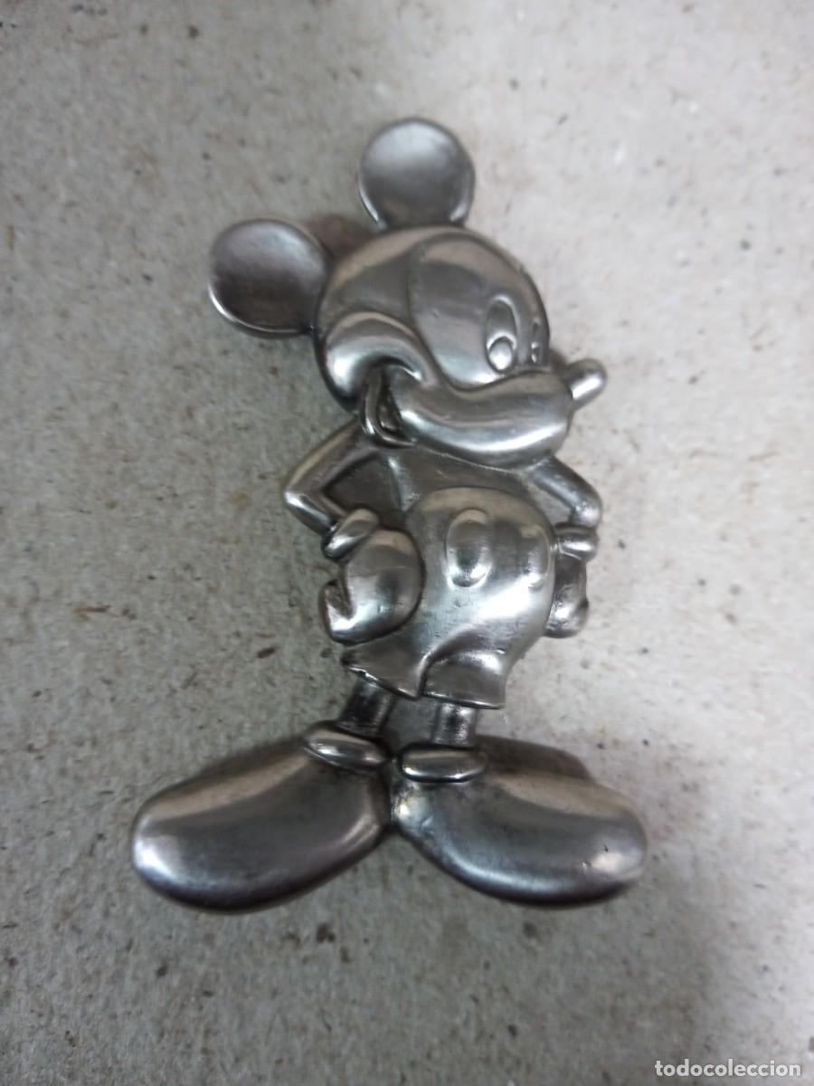 Juguetes antiguos y juegos de colecci&oacute;n: BONITO MU&Ntilde;ECO DE DISNEY METAL