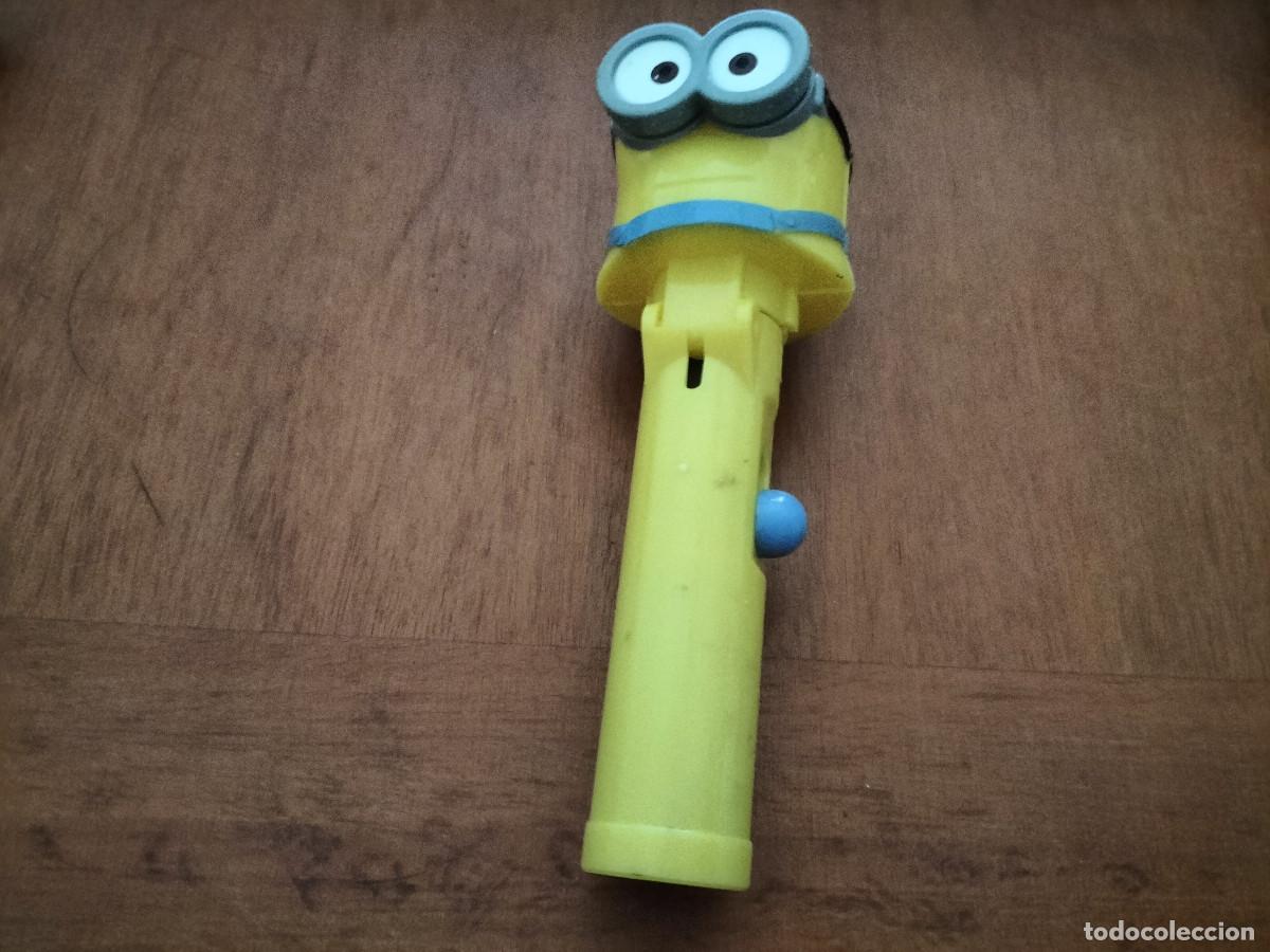 Juguetes antiguos y Juegos de colecci&oacute;n: MINION. DISTRIBUIDOR DE CHUPA CHUPS. BUEN ESTADO. FUNCIONA EL MECANISMO. B-4