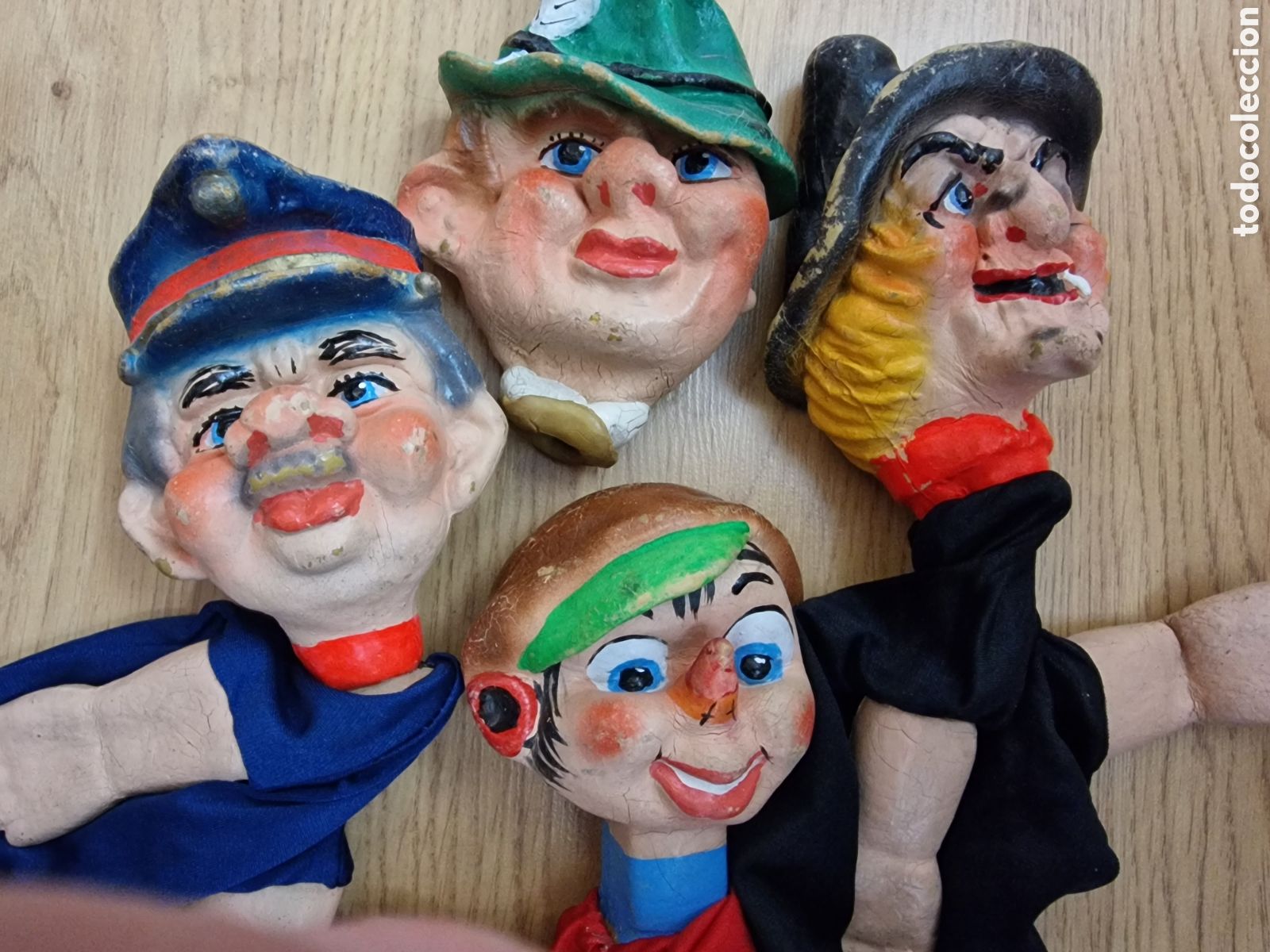 Juguetes antiguos y juegos de colecci&oacute;n: Conjunto de 4 marionetas de guignol o gui&ntilde;ol de los a&ntilde;os 60 en goma. Deterioradas