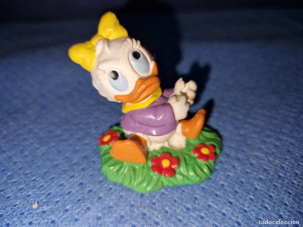 Juguetes antiguos y juegos de colecci&oacute;n: PVC figura Daisy donald - BULLYLAND DISNEY 1987