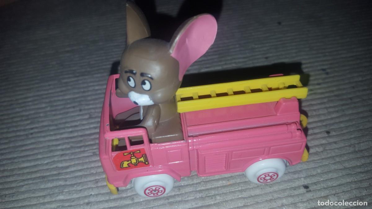 Juguetes antiguos y Juegos de colecci&oacute;n: guisval coche con figura de tom i jerry