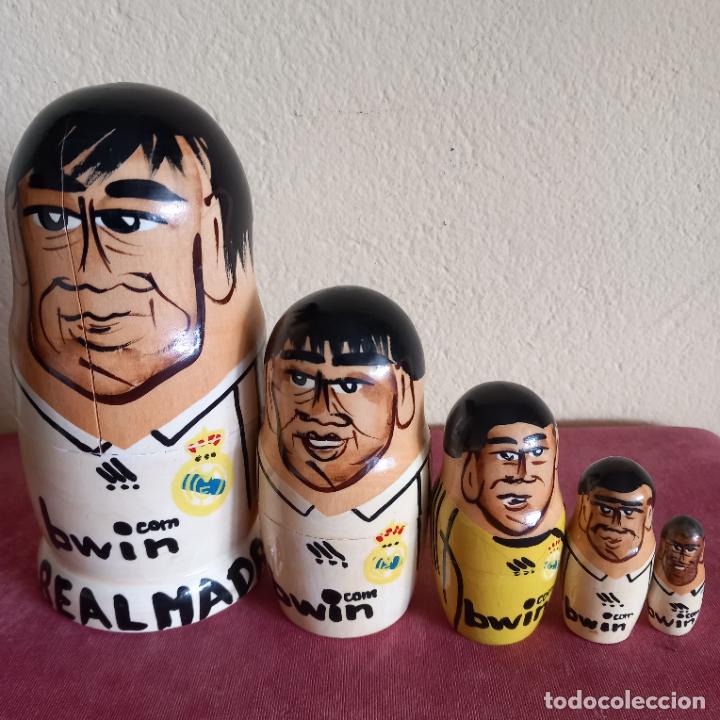 Juguetes antiguos y Juegos de colecci&oacute;n: REAL MADRID MATRIOSHKA MATRIOSCA RUSA RAUL, HIGUAIN, CASILLAS, RAMOS, VANDERBAR mu&ntilde;eca