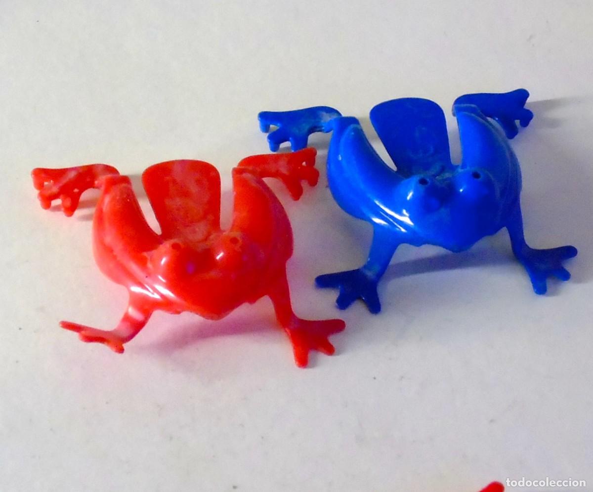Giocattoli antichi e Giochi di collezione: RANA SALTARINA FLEXI TOYS AZUL Y ROJO