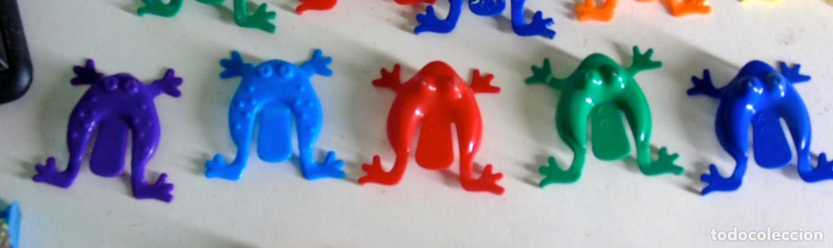 Giocattoli antichi e Giochi di collezione: 5 RANA SALTARINA FLEXI TOYS Y UNIQUE AZUL ROJO MORADO VERDE