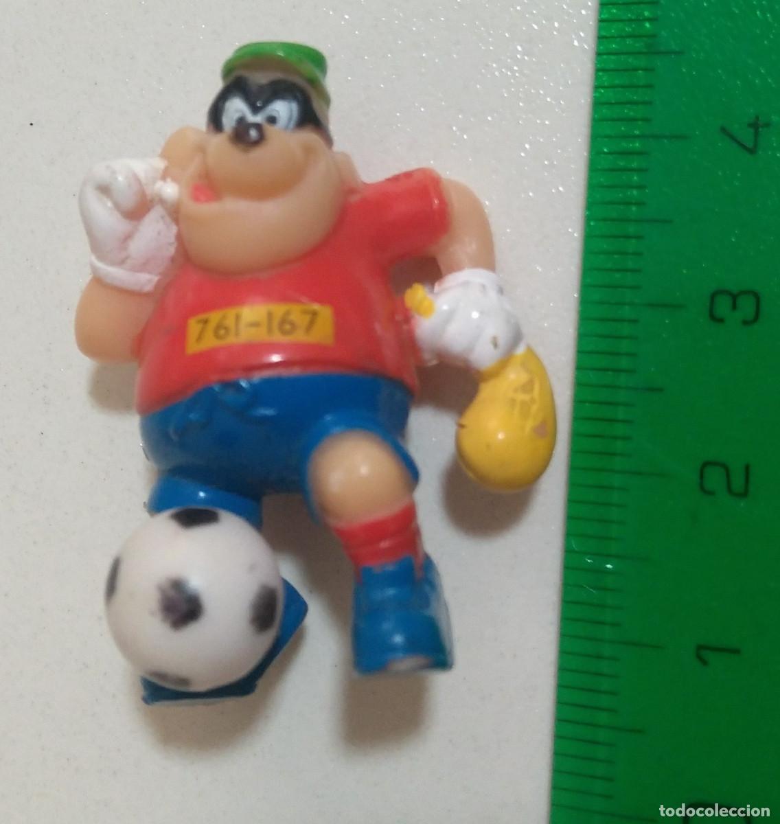 Juguetes antiguos y juegos de colecci&oacute;n: disney zaini mickey deporte futbol mu&ntilde;eco figura figurita miniatura mini mu&ntilde;equito bandido ladron