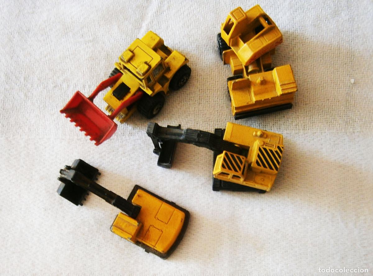 Juguetes antiguos y Juegos de colecci&oacute;n: coches de obras publicas de Matchbox tres unidades + cabeza de escavadora