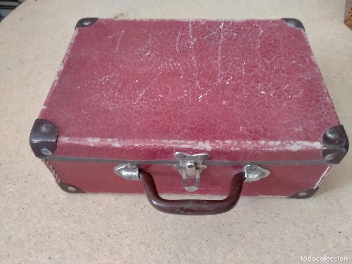 Juguetes antiguos y Juegos de colecci&oacute;n: juguetes maleta de mu&ntilde;ecas antigua