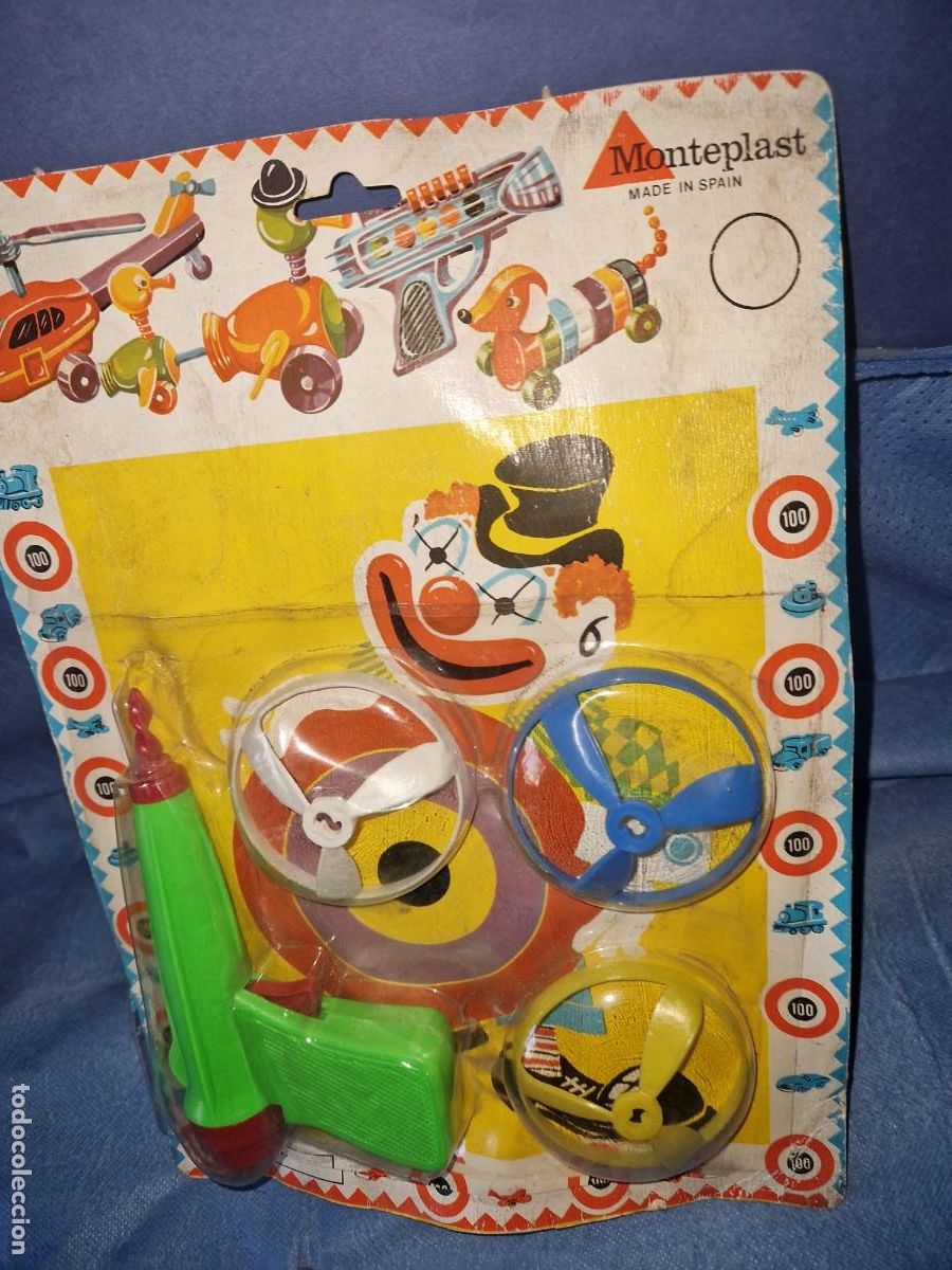 Juguetes antiguos y Juegos de colecci&oacute;n: MONTEPLAST PISTOLA LANZA AROS
