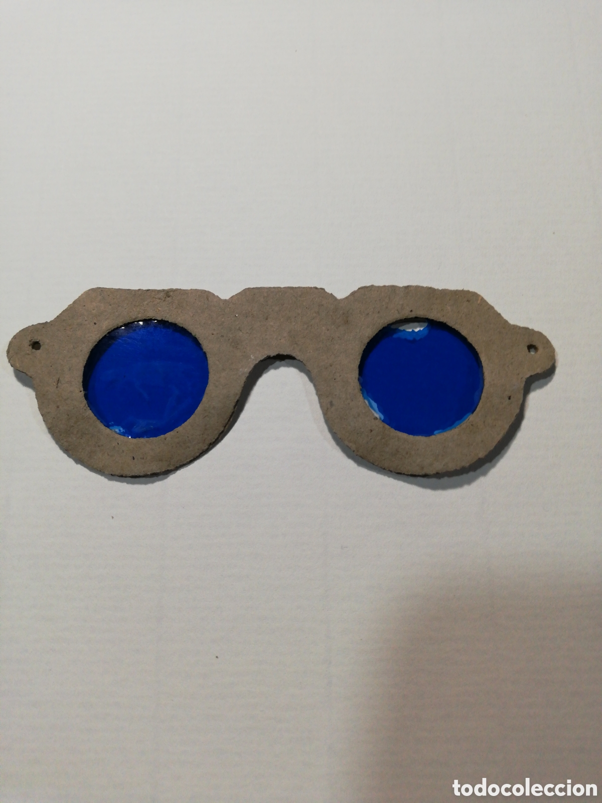 Antique Toys and Collectible Games: GAFAS DE CARTULINA, DE KIOSCO.