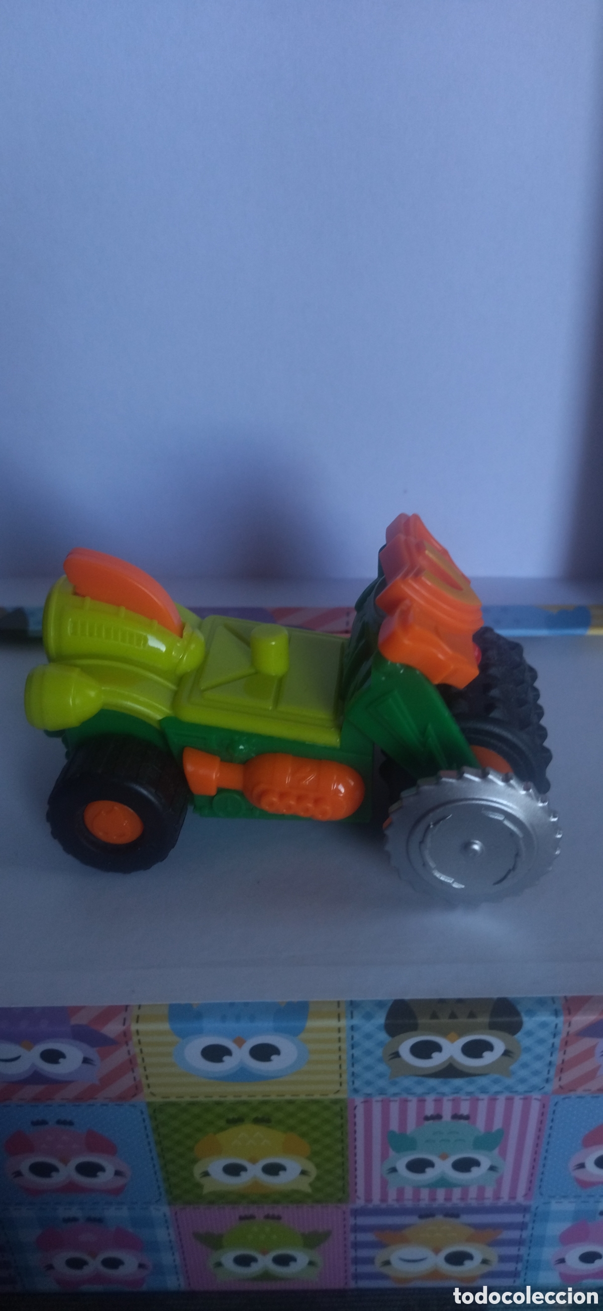 Juguetes antiguos y Juegos de colecci&oacute;n: COCHE SUPERZINGS SUPERTHINGS