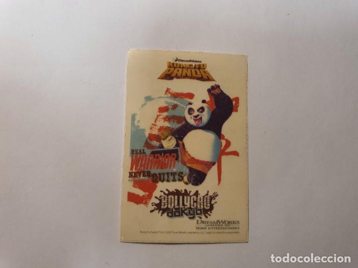 Juguetes antiguos y Juegos de colecci&oacute;n: CROMO BOLLYCAO DOKYO - KUNG FU PANDA 2008