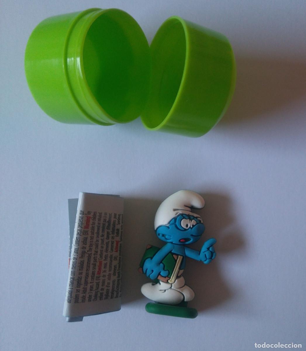 Juguetes antiguos y Juegos de colecci&oacute;n: figura 2 hacendado mercadona de huevo pitufo smurf bpz papel capsula filosofo gafas gafotas libro