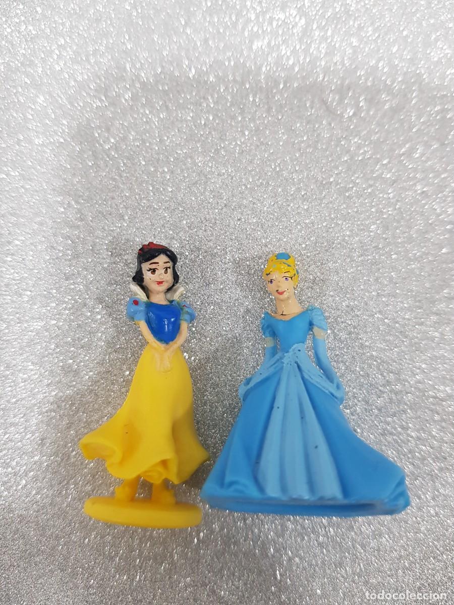 Juguetes antiguos y Juegos de colecci&oacute;n: Figuras princesas Disney Blancanieves y otra