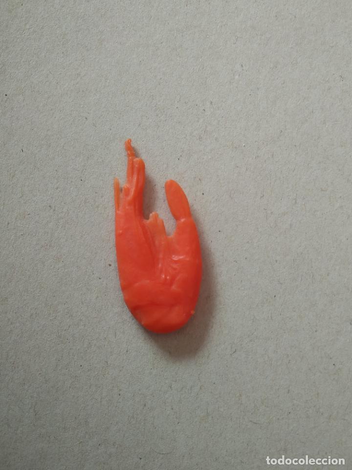 Juguetes antiguos y Juegos de colecci&oacute;n: GAMBA ALIMENTO DE JUGUETE MIDE 5CM X 2,2CM