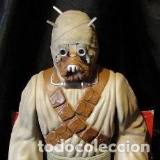 Juguetes antiguos y Juegos de colecci&oacute;n: STAR WARS FIGURA TUSKEN RAIDER 46 CENTIMETROS