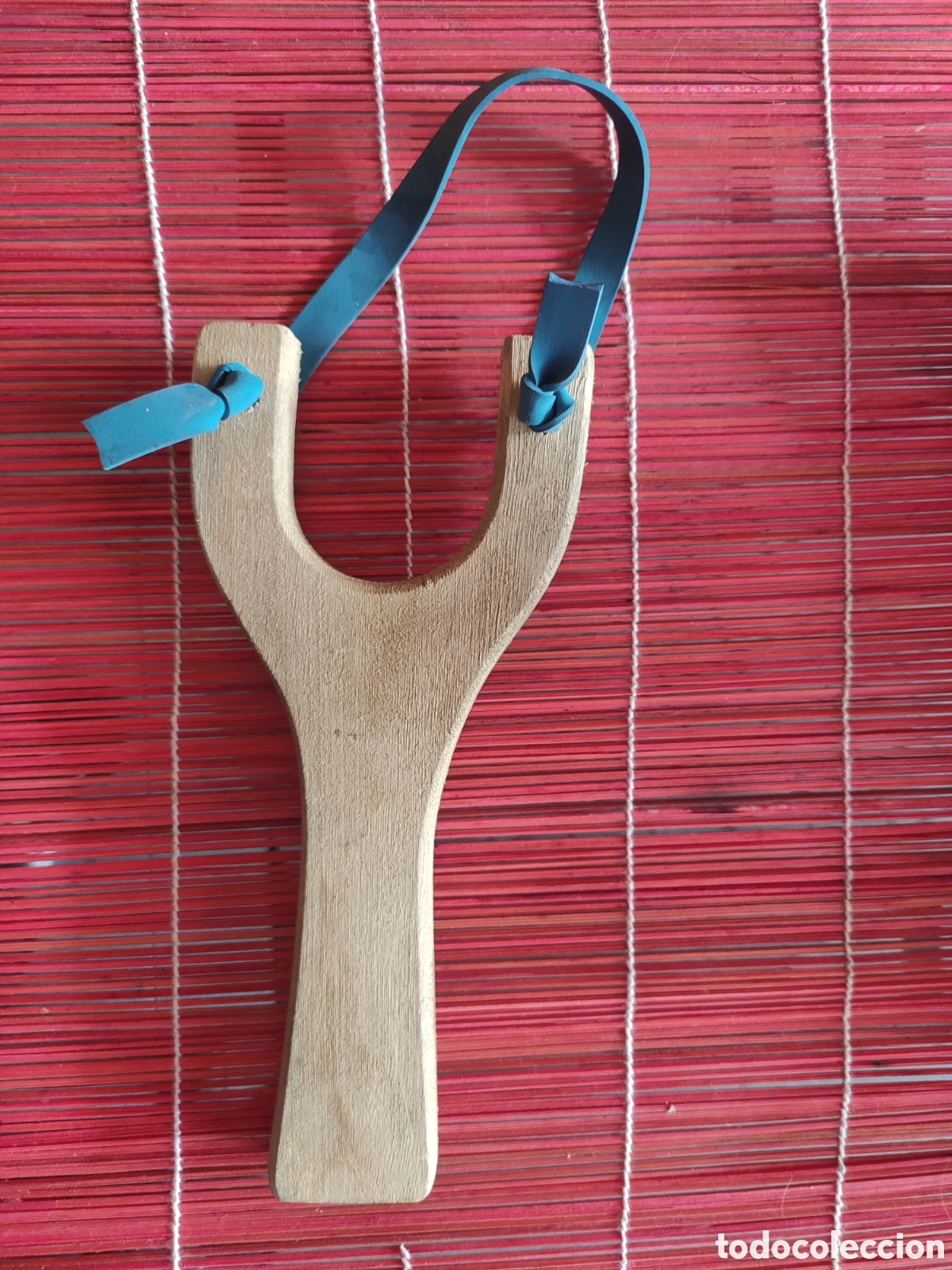 Juguetes antiguos y juegos de colecci&oacute;n: Tirachinas madera.