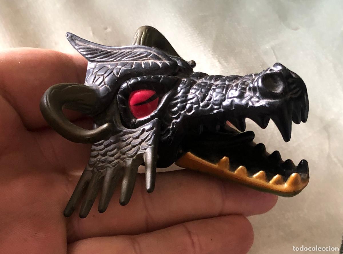 Juguetes antiguos y juegos de colecci&oacute;n: Cabeza de drag&oacute;n. Pl&aacute;stico flexible. Abre la boca. Buen estado.
