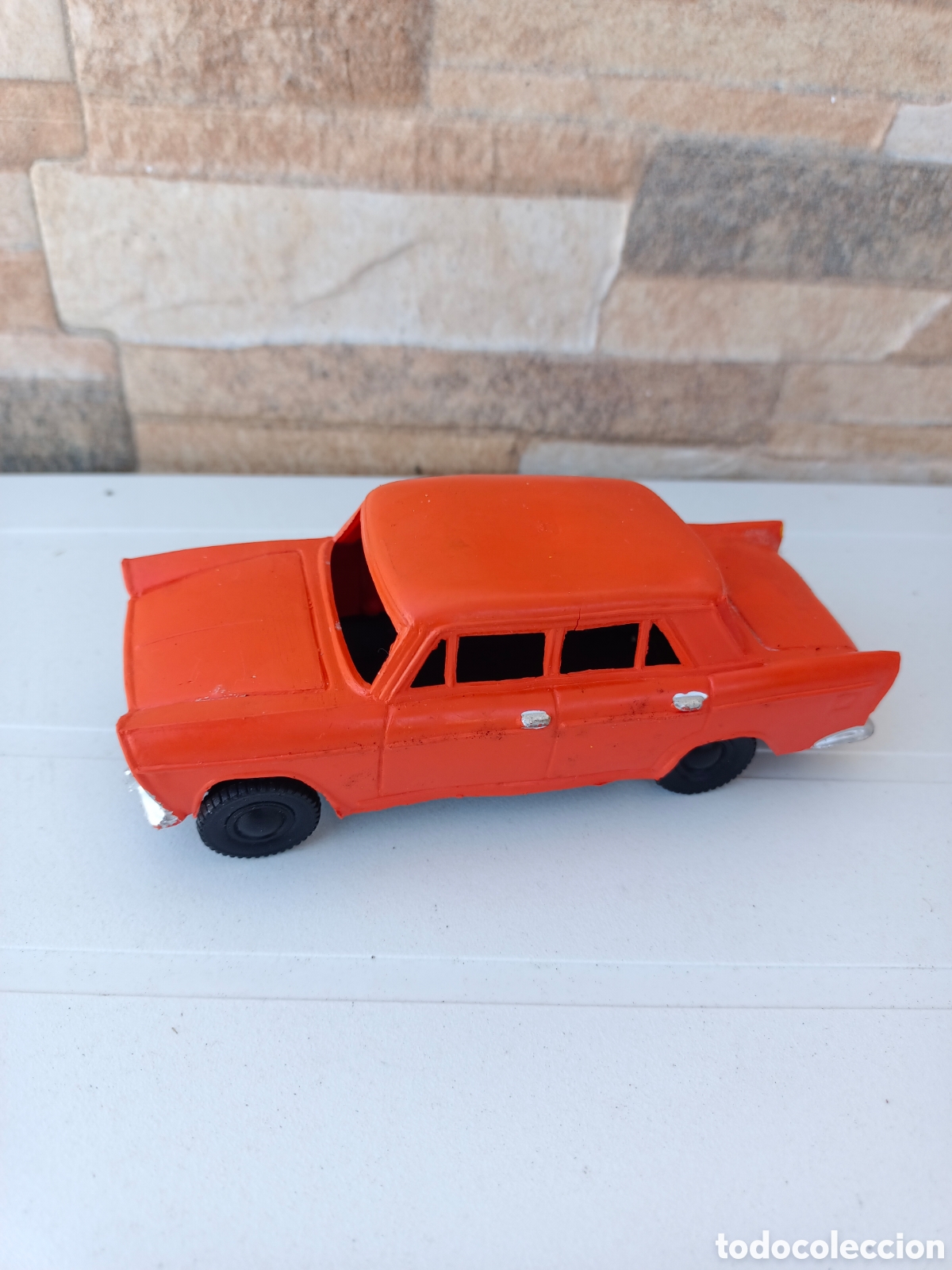 Juguetes antiguos y juegos de colecci&oacute;n: Antiguo seat 1500 plastico Sotorres tipo gozan