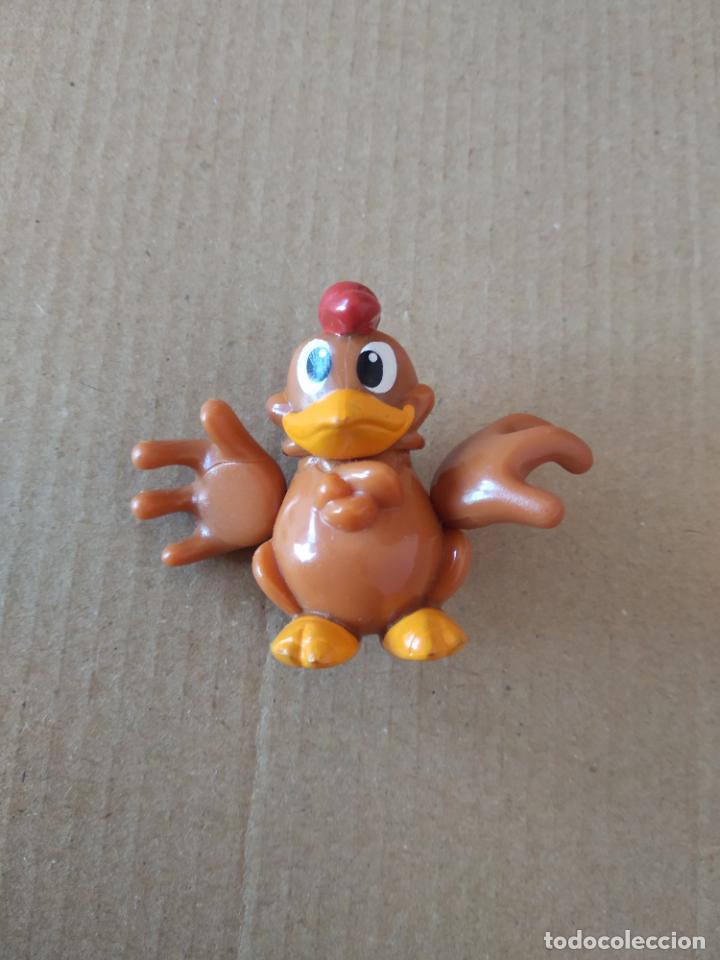 Jouets Anciens et Jeux de collection: MU&Ntilde;ECO DE PL&Aacute;STICO DE JUGUETE ANIMAL GALLINA MIDE APROXIMADAMENTE 4,2CM X 5,2CM