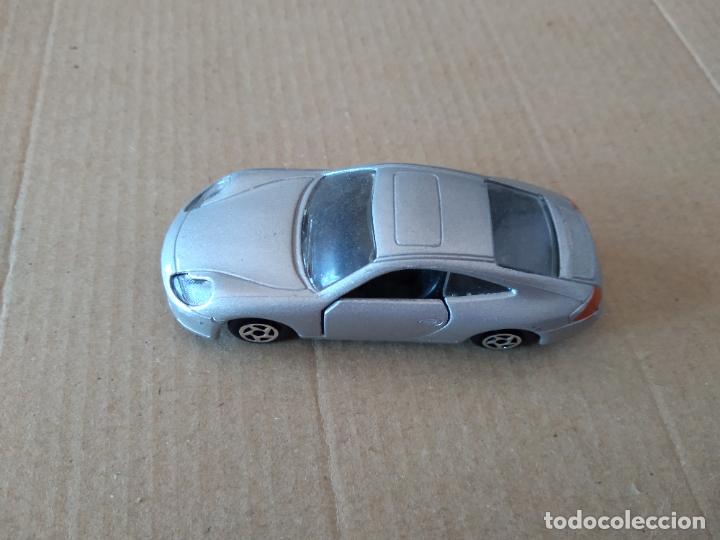 Juguetes antiguos y Juegos de colecci&oacute;n: FIGURA DE JUGUETE COCHE PORSCHE 996 MIDE APROXIMADAMENTE 7,8CM X 3,4CM
